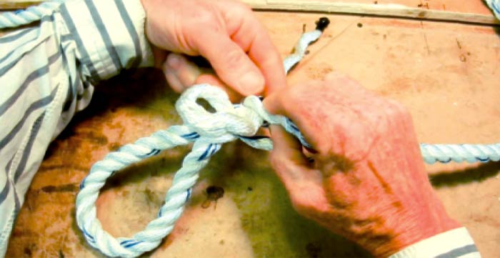 Ago e filo per le cime di bordo