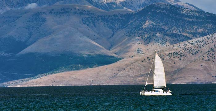 Scalo in Albania. Si può fare?