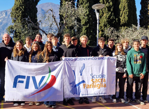 Liceali istruttori Fiv
al Sacra Famiglia di Brenzone
