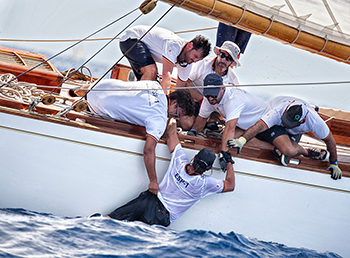 Mirabaud Yacht Image
le migliori foto finaliste