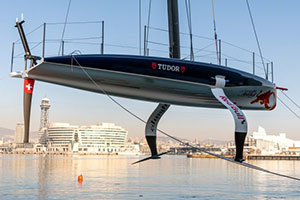 Alinghi Red Bull Racing:
primi test per il nuovo AC40