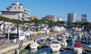 Lignano Boat Show
piccole barche in fiera