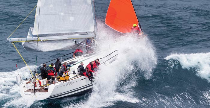 Di bolina con vento forte